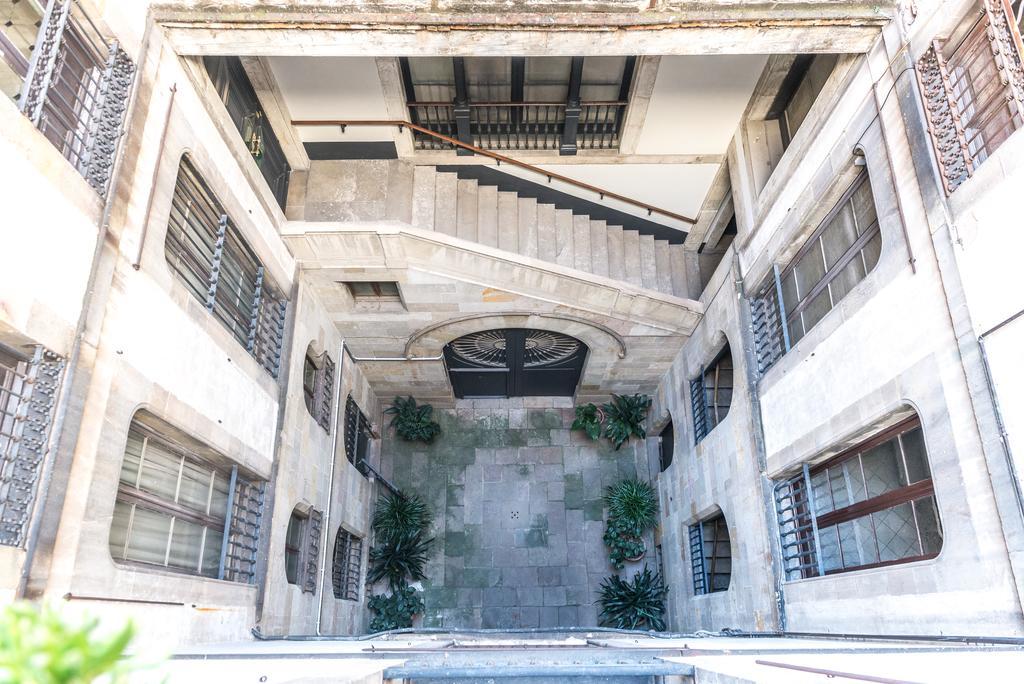 فندق بنسيون ماريلوز برشلونة المظهر الخارجي الصورة